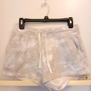 Old Navy Women's Light Gray Tie-Dye Shorts